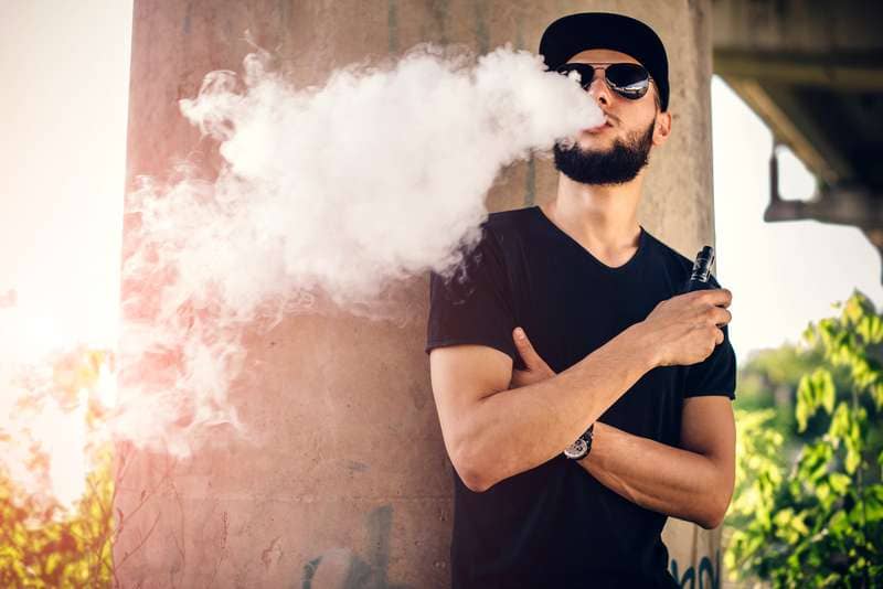 Former FDA Chair "Skeptical" That Vaping Can Cause Cancer